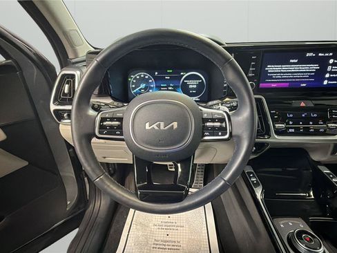 Used 2023 Kia Sorento SX Prestige AWD/4WD image 22