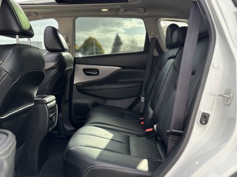 Used 2019 Nissan Murano SL image 16