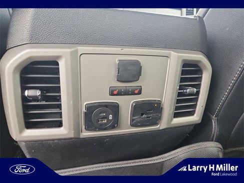 Used 2021 Ford F250 Lariat w/ Chrome Package image 31