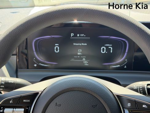 New 2026 Kia Seltos LX FWD image 15