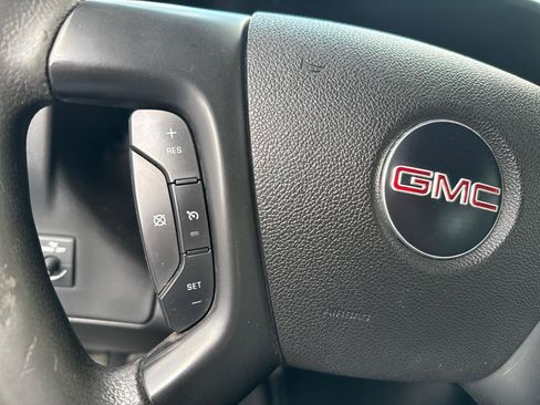 Used 2015 GMC Savana 2500 RWD image 11