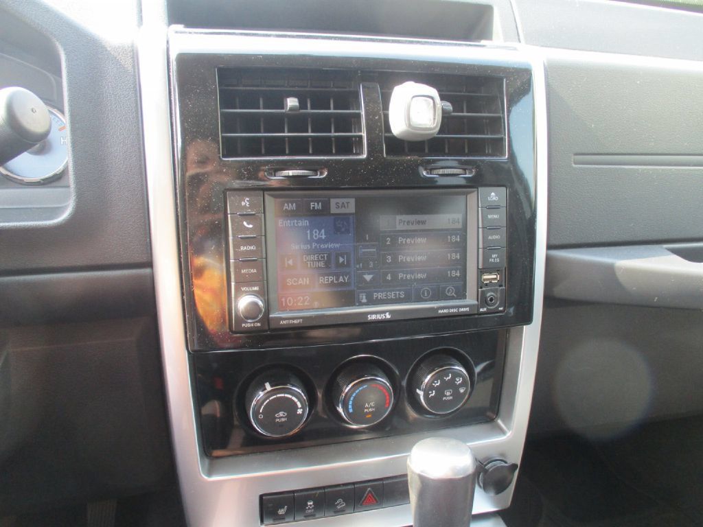 Used 2012 Jeep Liberty Arctic AWD/4WD image 12