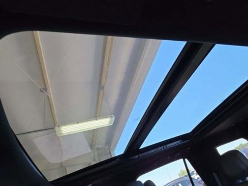 Used 2024 Lincoln Navigator Reserve image 13