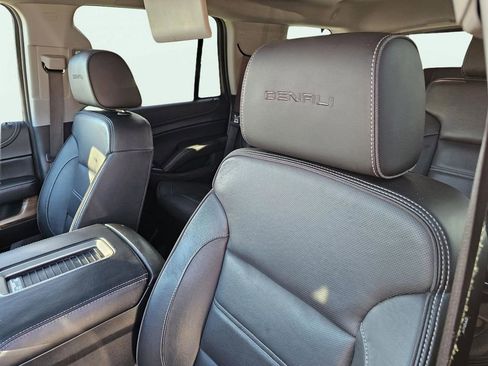 Used 2020 GMC Yukon Denali w/ Denali Ultimate Package image 20