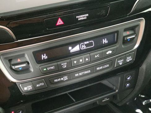 New 2026 Honda Ridgeline Black Edition image 4