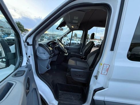 Used 2016 Ford Transit 150 XLT image 12