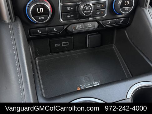 Used 2024 Chevrolet Tahoe LT RWD image 25