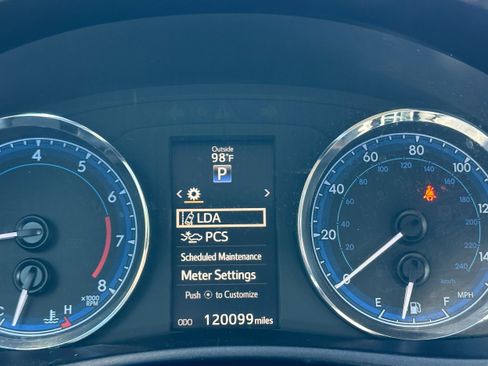 Used 2017 Toyota Corolla SE 50th Anniversary FWD image 14