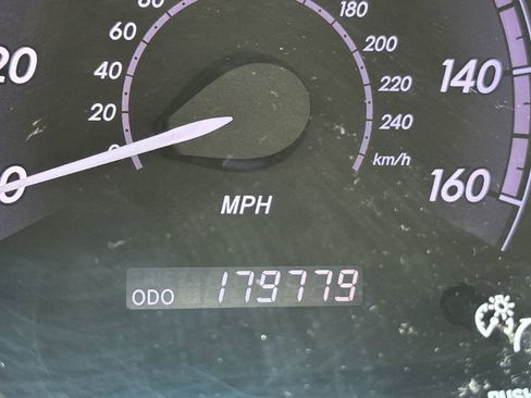 Used 2011 Toyota Avalon Limited FWD image 17