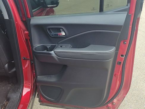 Used 2025 Honda Ridgeline RTL image 19