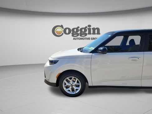Used 2024 Kia Soul S FWD image 29