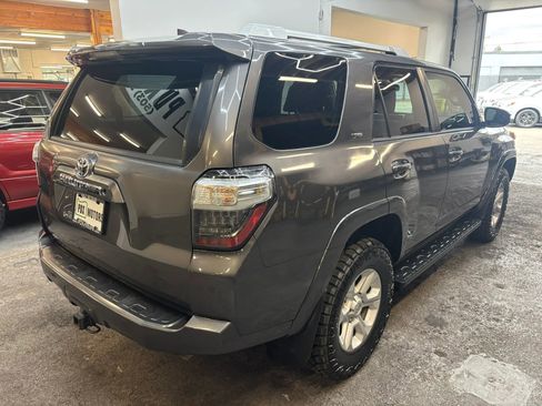 Used 2016 Toyota 4Runner SR5 image 8