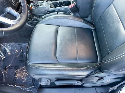 Used 2023 Jeep Wrangler Unlimited Sahara w/ Cold Weather Group image 20