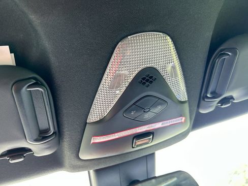 Used 2021 Toyota C-HR XLE FWD image 25
