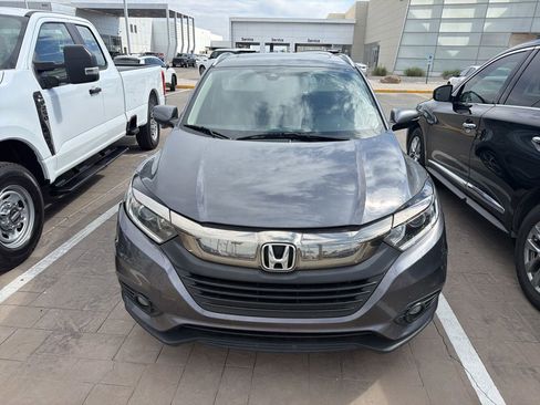 Used 2022 Honda HR-V EX image 2