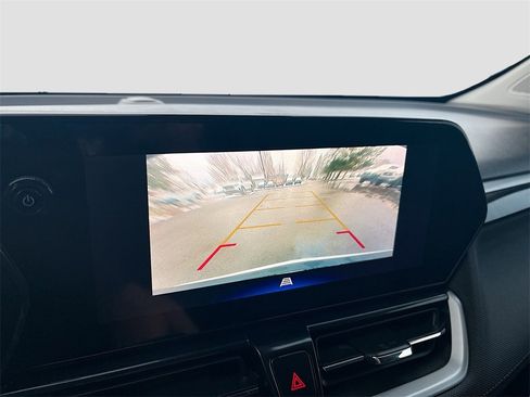 Used 2025 Chevrolet TrailBlazer LT image 13