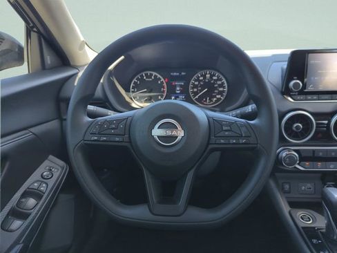 Certified 2025 Nissan Sentra S image 21