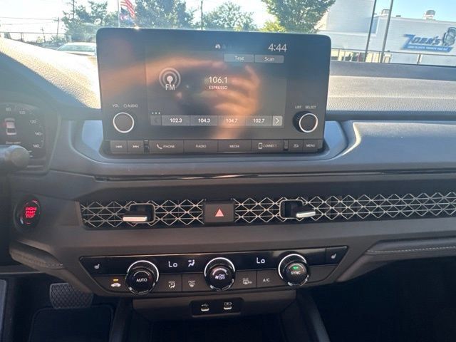 Certified 2023 Honda Accord EX image 16