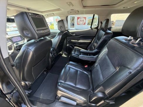 Used 2018 GMC Acadia SLT AWD/4WD image 18