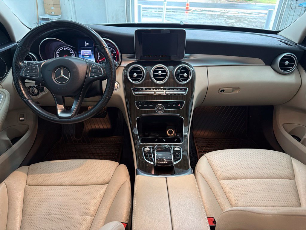 Used 2015 Mercedes-Benz C 300 Sedan image 24
