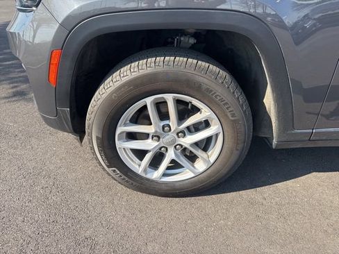 Used 2024 Jeep Grand Cherokee Laredo X w/ Luxury Tech Group I image 20