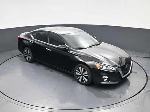 Used 2019 Nissan Altima 2.5 SV image 24