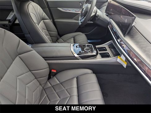 New 2026 BMW i7 xDrive60 image 20