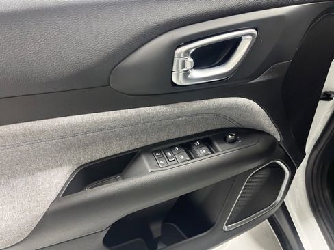 New 2026 Jeep Compass Latitude image 6