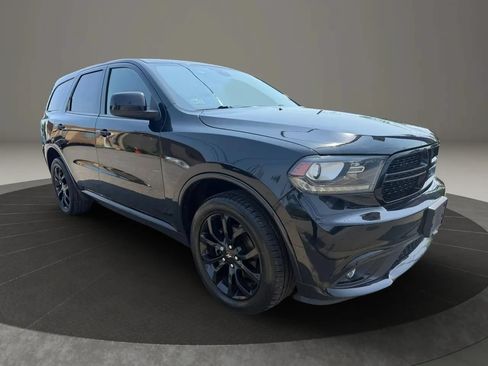 Used 2020 Dodge Durango SXT AWD/4WD image 3