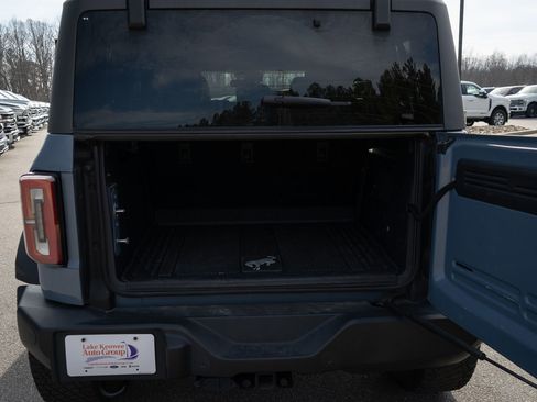 Used 2023 Ford Bronco Wildtrak image 9