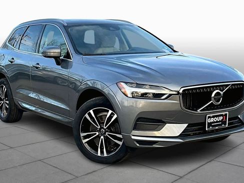 Used 2020 Volvo XC60 T6 Momentum image 3
