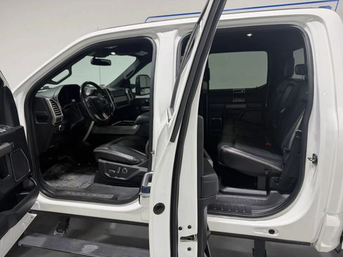 Used 2020 Ford F250 Platinum w/ FX4 Off-Road Package AWD/4WD image 11