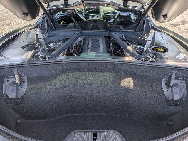 Used 2022 Chevrolet Corvette Stingray Preferred Cpe w/ Z51 Performance Package RWD image 13