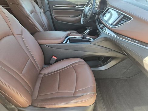 Used 2019 Buick Enclave Avenir w/ Avenir Technology Package FWD image 13