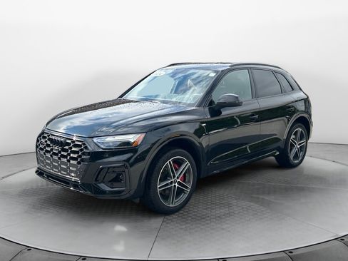 Certified 2024 Audi Q5 e Premium Plus AWD/4WD image 3