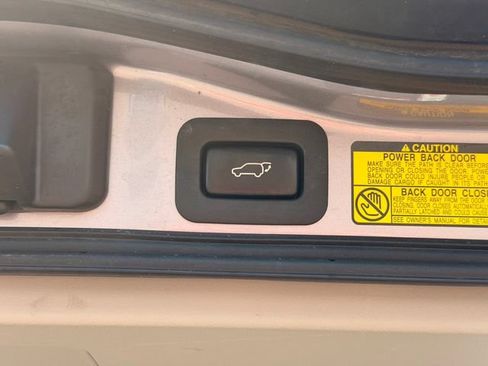 Used 2008 Lexus LX 570 4WD w/ Technology Pkg image 36