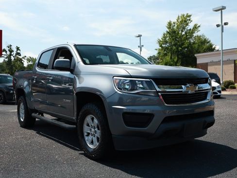 Used 2020 Chevrolet Colorado W/T w/ WT Convenience Package AWD/4WD image 3