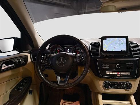 Used 2018 Mercedes-Benz GLE 350 4MATIC image 24