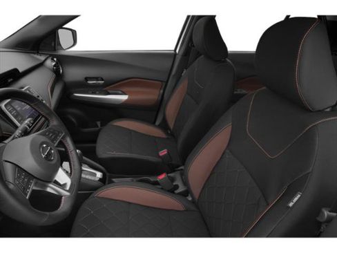 Used 2019 Nissan Kicks SR w/ Exterior Package FWD image 12