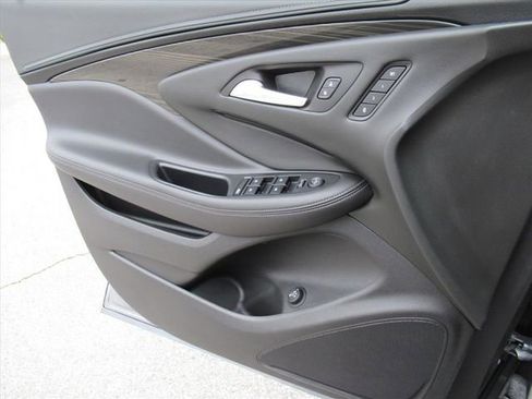 Used 2020 Buick Envision Essence image 24