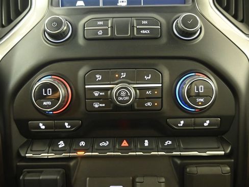 Used 2021 Chevrolet Silverado 1500 RST w/ Convenience Package II AWD/4WD image 29