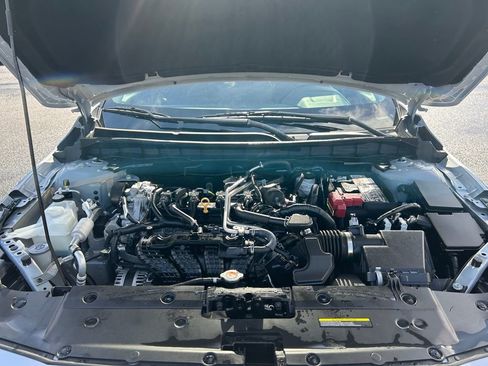 Used 2025 Nissan Altima 2.5 SR w/ SR Premium Package image 29