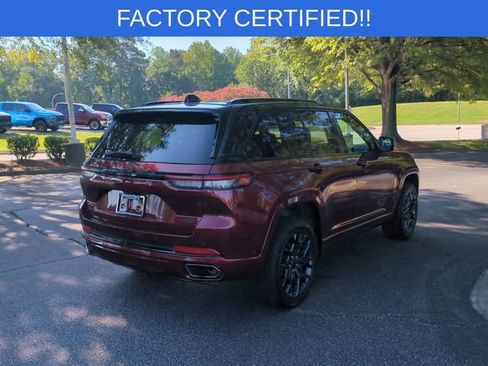 Certified 2025 Jeep Grand Cherokee Summit w/ Obsidian Package AWD/4WD image 5