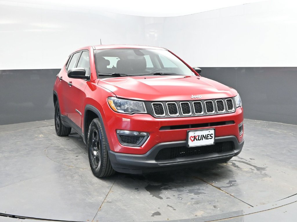 Used 2021 Jeep Compass Sport w/ Cold Weather Group FWD image 2