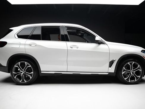 Used 2024 BMW X5 sDrive40i w/ Premium Package RWD image 36