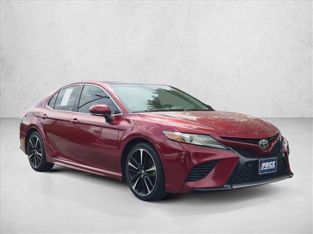 Used 2018 Toyota Camry XSE FWD image 3