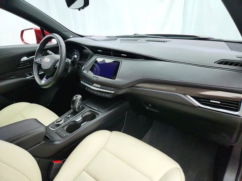 Used 2019 Cadillac XT4 Sport AWD/4WD image 30