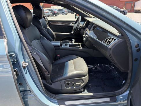 Used 2018 Genesis G80 3.3T Sport RWD image 15