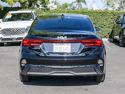 Used 2023 Kia Forte LXS w/ LXS Technology Package image 6