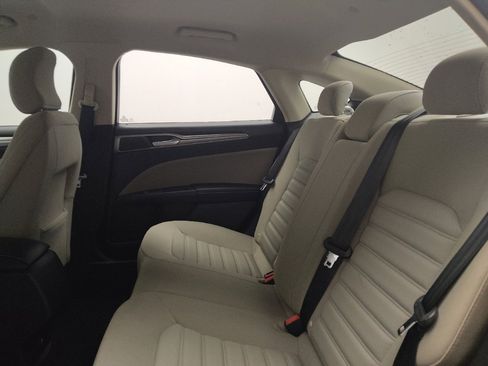 Used 2018 Ford Fusion S image 18